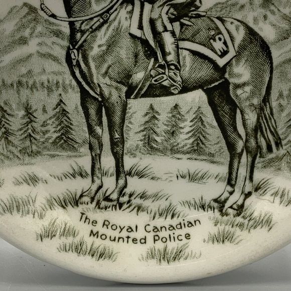 Vtg Royal Canadian Mounted Police Porcelain Trinket Plate Green Wood & Sons - Picture 3 of 8